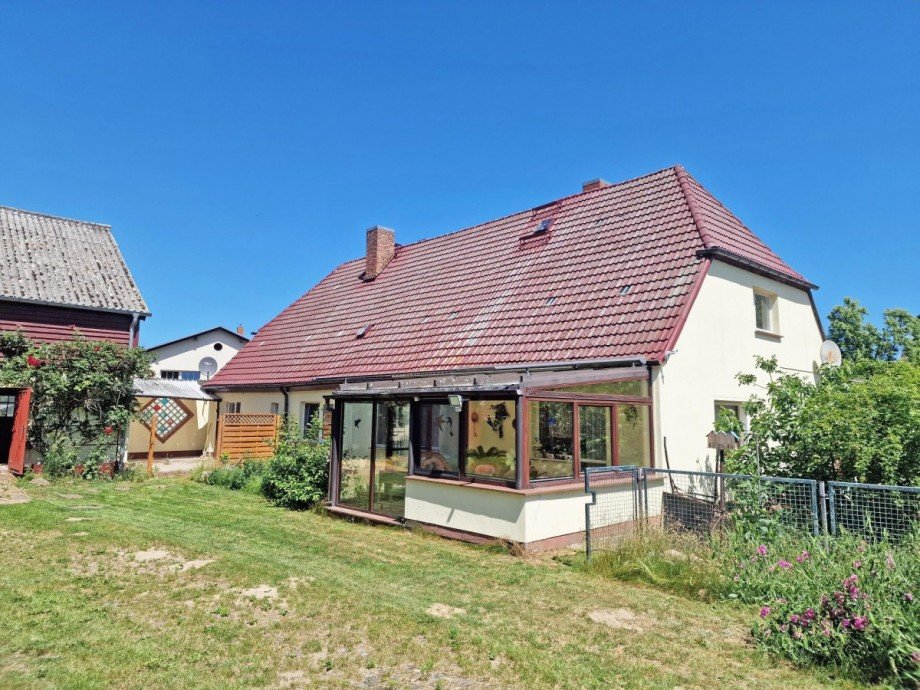 Hausansicht Zweifamilienhaus Krummin