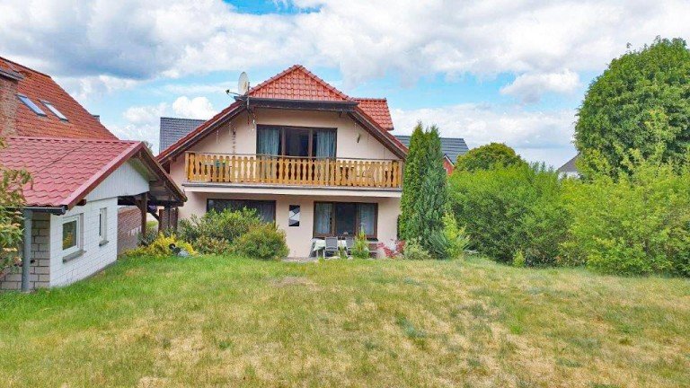 Haus mit Garten Zirchow Zweifamilienhaus Mehrfamilienhaus mit 2 separaten Eigentumswohnungen in Zirchow in der N�he der Kaiserb�der