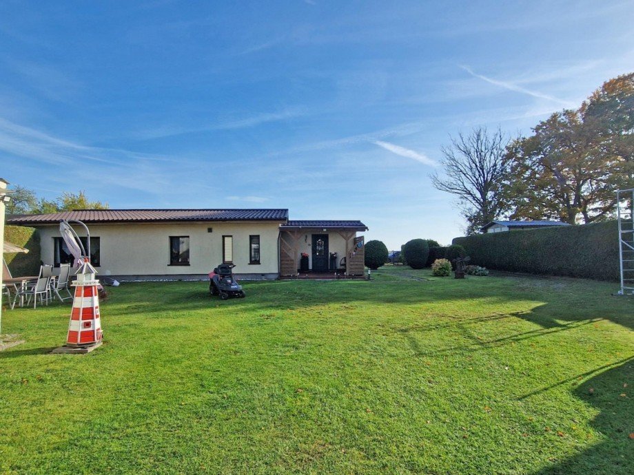 Grundst�ck Einfamilienhaus L�tow