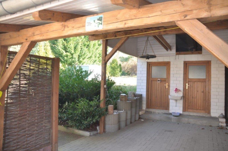 Carport und Abstellraum Wohnung Zirchow