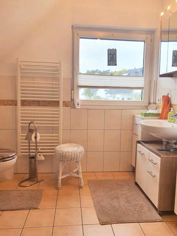 Bad im Dachgeschoss Einfamilienhaus Seebad Heringsdorf OT Bansin