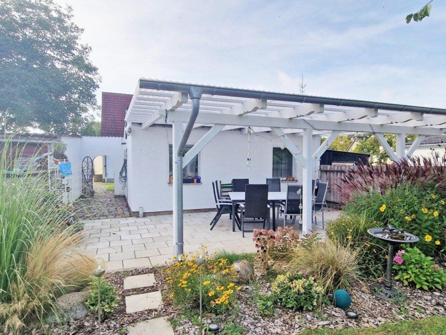 gro�e �berdachte Terrasse Doppelhaush�lfte Wolgast