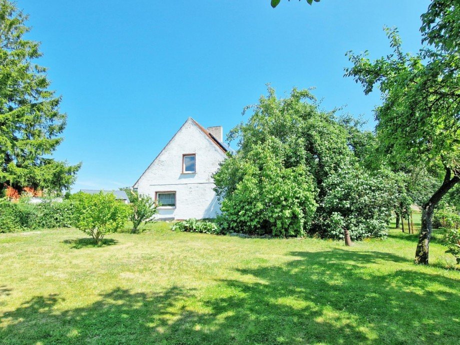 Vorgarten Einfamilienhaus Karlsburg