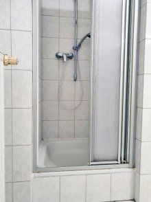 Bad mit Dusche und Wanne Eigentumswohnung in Strandn�he vom Ostseebad Karlshagen