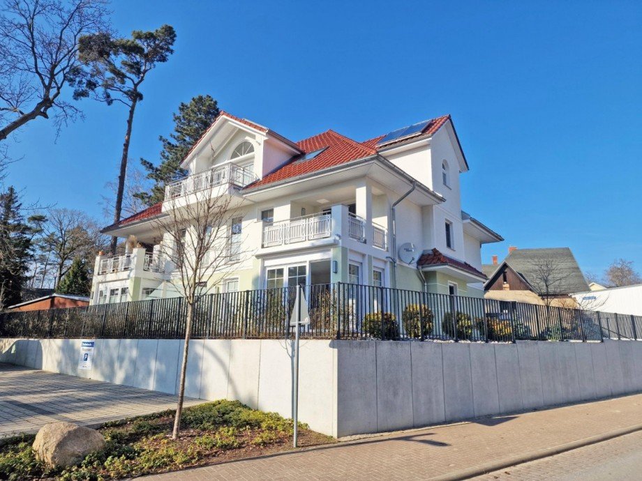Hausansicht Wohnung Loddin