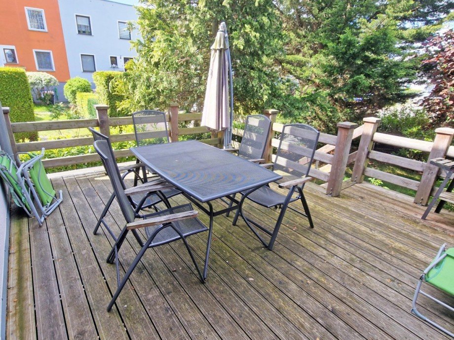 gro�e Terrasse Doppelhaush�lfte Zempin