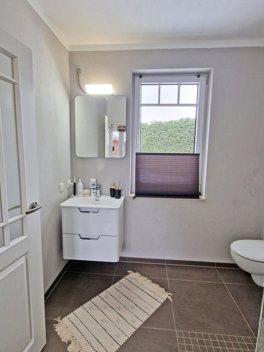 Bad im Erdgeschoss Einfamilienhaus Kr�slin