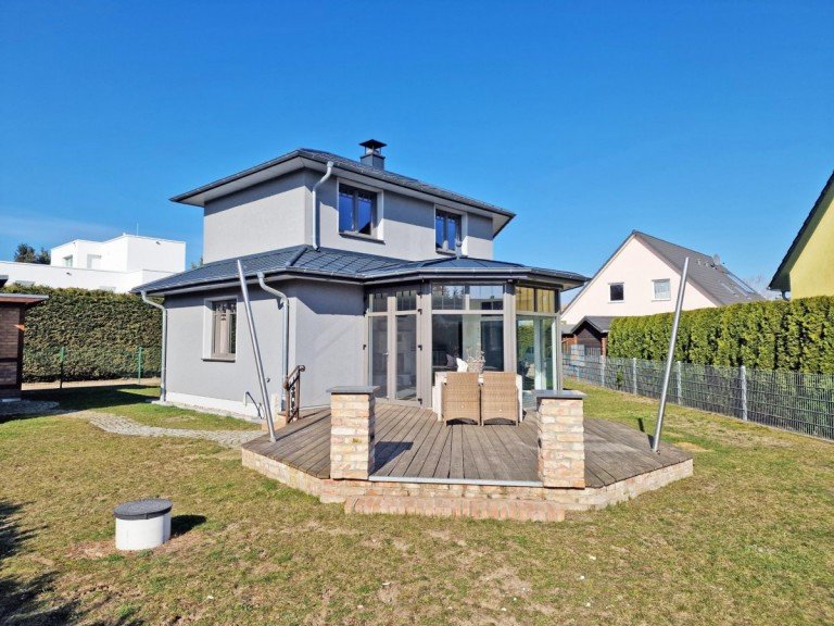 Hausansicht Kr�slin Einfamilienhaus neuwertiges Einfamilienhaus in Freest