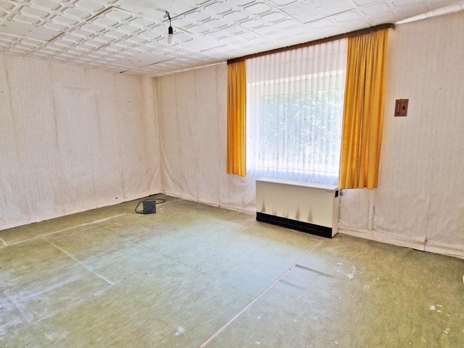 Schlafzimmer 1 im Erdgeschoss Einfamilienhaus Karlsburg