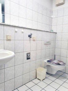 Bad mit Dusche und Wanne Eigentumswohnung in Strandn�he vom Ostseebad Karlshagen