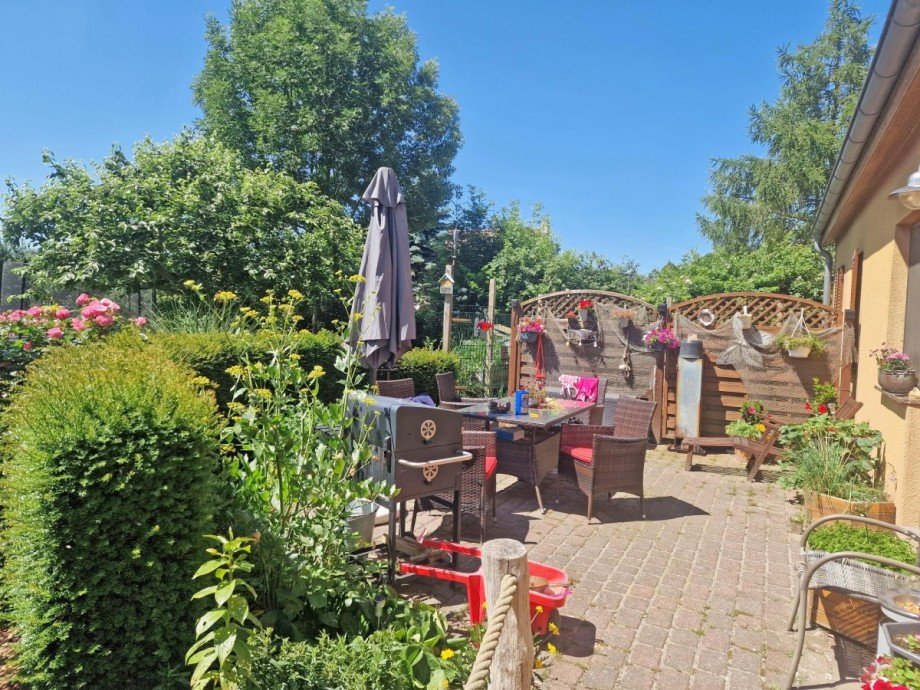 Terrasse Erdgeschosswohnung Einfamilienhaus M�lschow