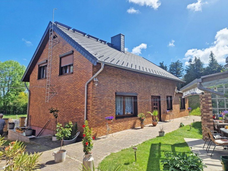 Wohnen nahe dem Peenestrom Wolgast Einfamilienhaus Einfamilienhaus mit gro�z�gigem Grundst�ck und Scheune in ruhiger Ortslage im Ortsteil Mahlzow auf der Insel Usedom