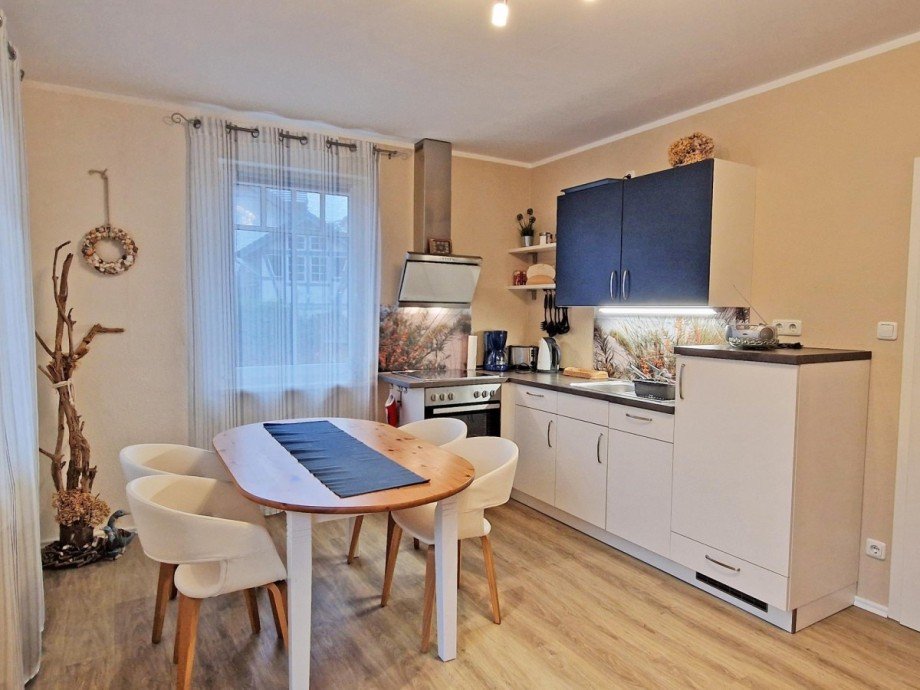 Blick zur Einbauk�che Wohnung Seebad Heringsdorf