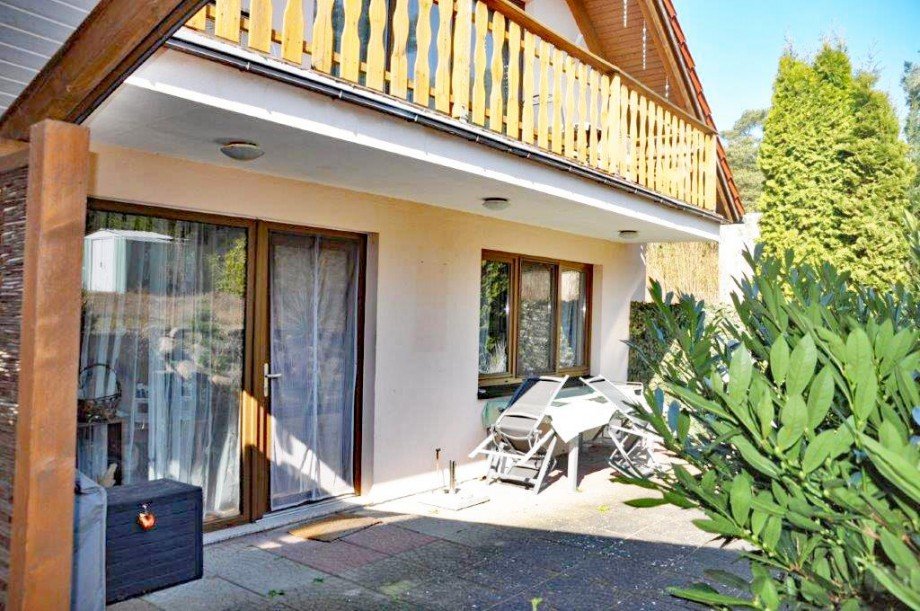 Blick zur Terasse Zweifamilienhaus Zirchow